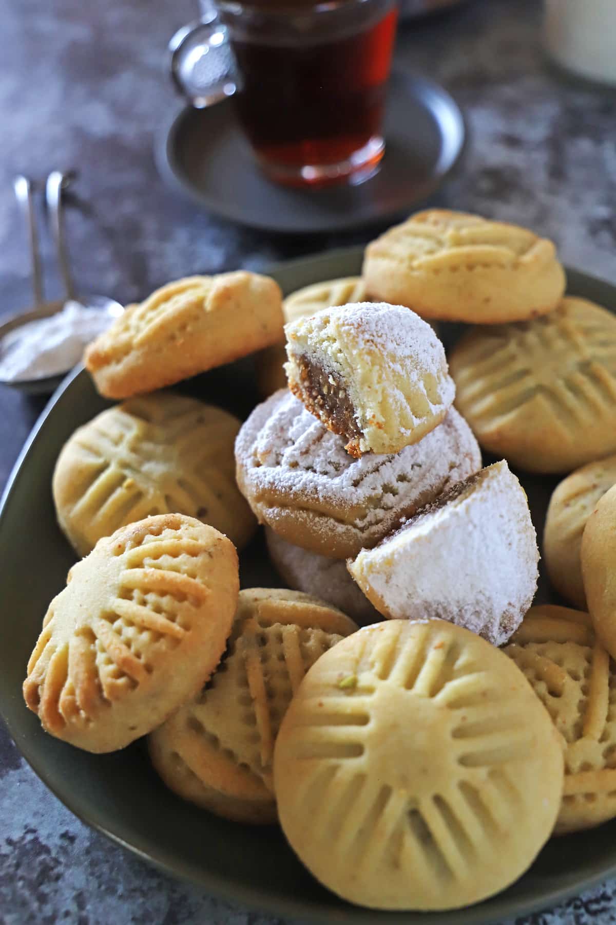 Homemade Maamoul: Buttery Semolina Cookies with Date & Nut